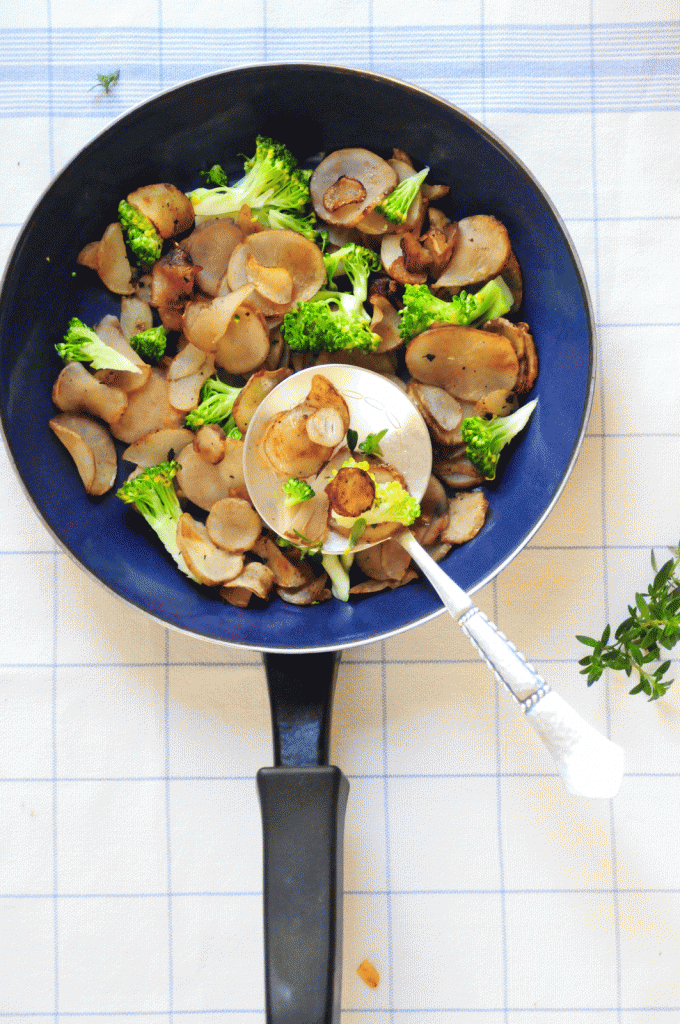 jordskokker-og-broccoli-ristede