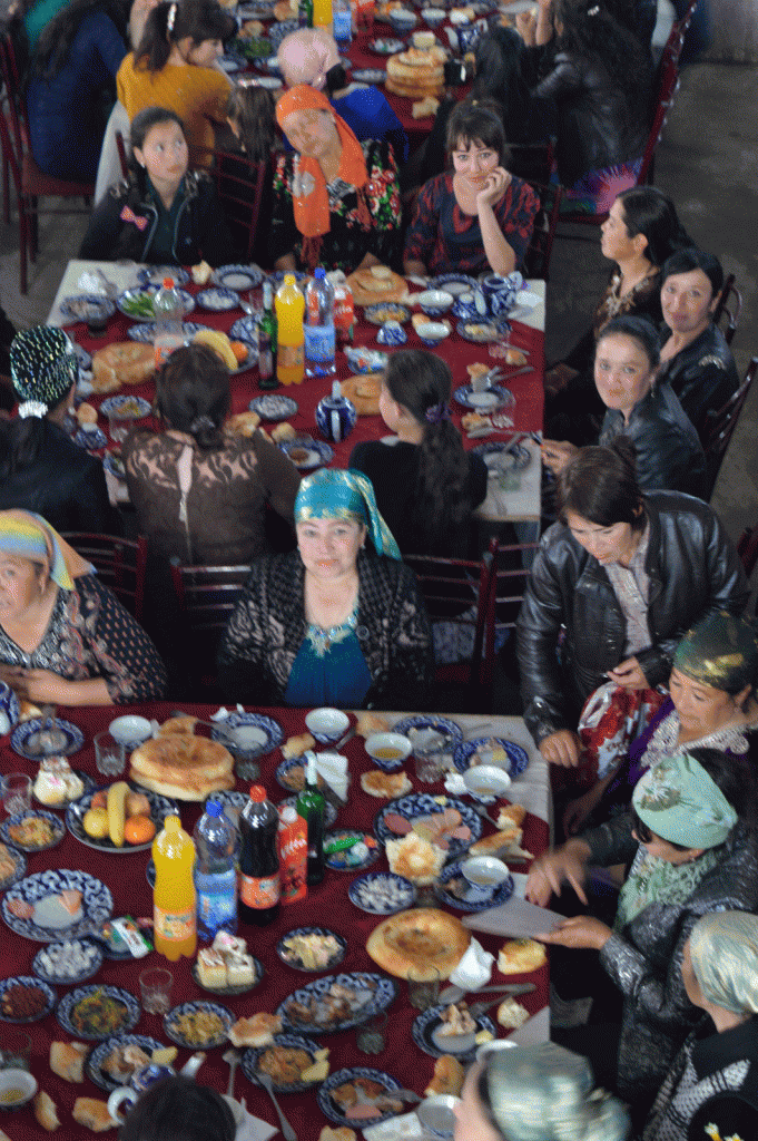 Uzbekistan.bryllup.gulv